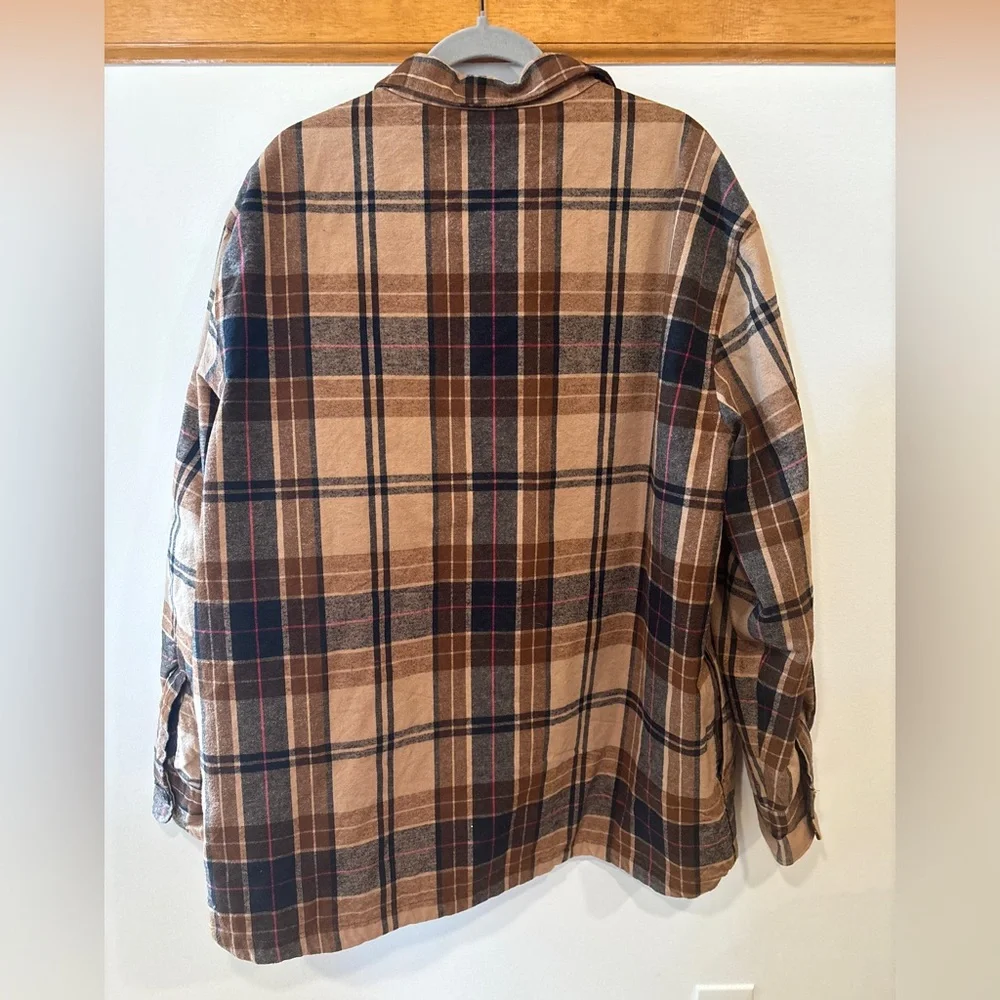 Banana Republic side republic buttoned